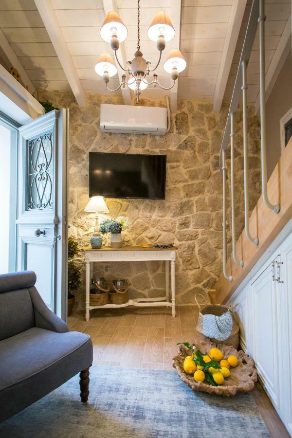 Lianelia Boutique Village House Argyrades Exteriör bild